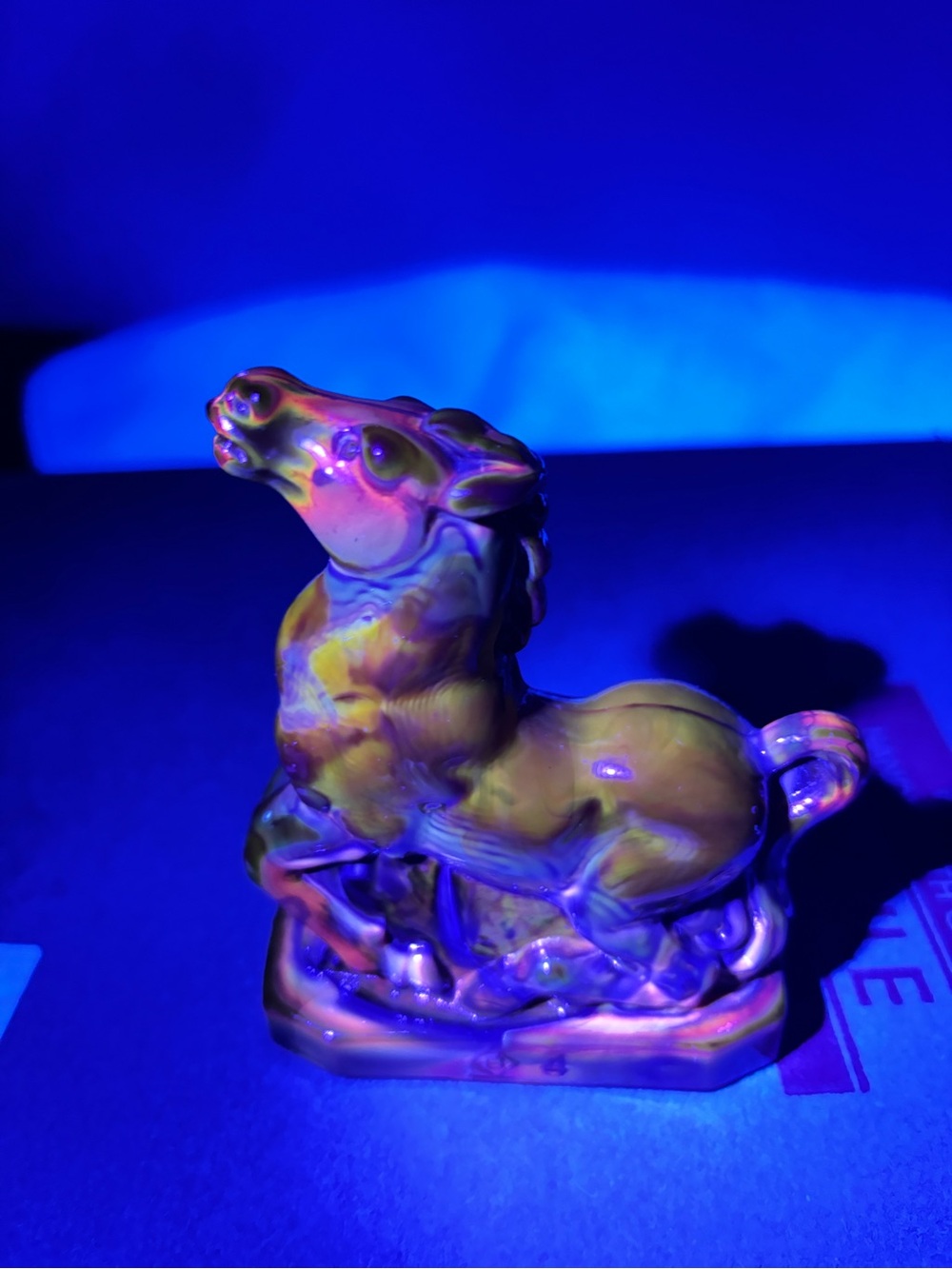 Red and Brown Chocolate rare Joey the horse Boyd glass Bermuda Slag